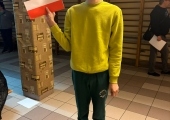 1000075137